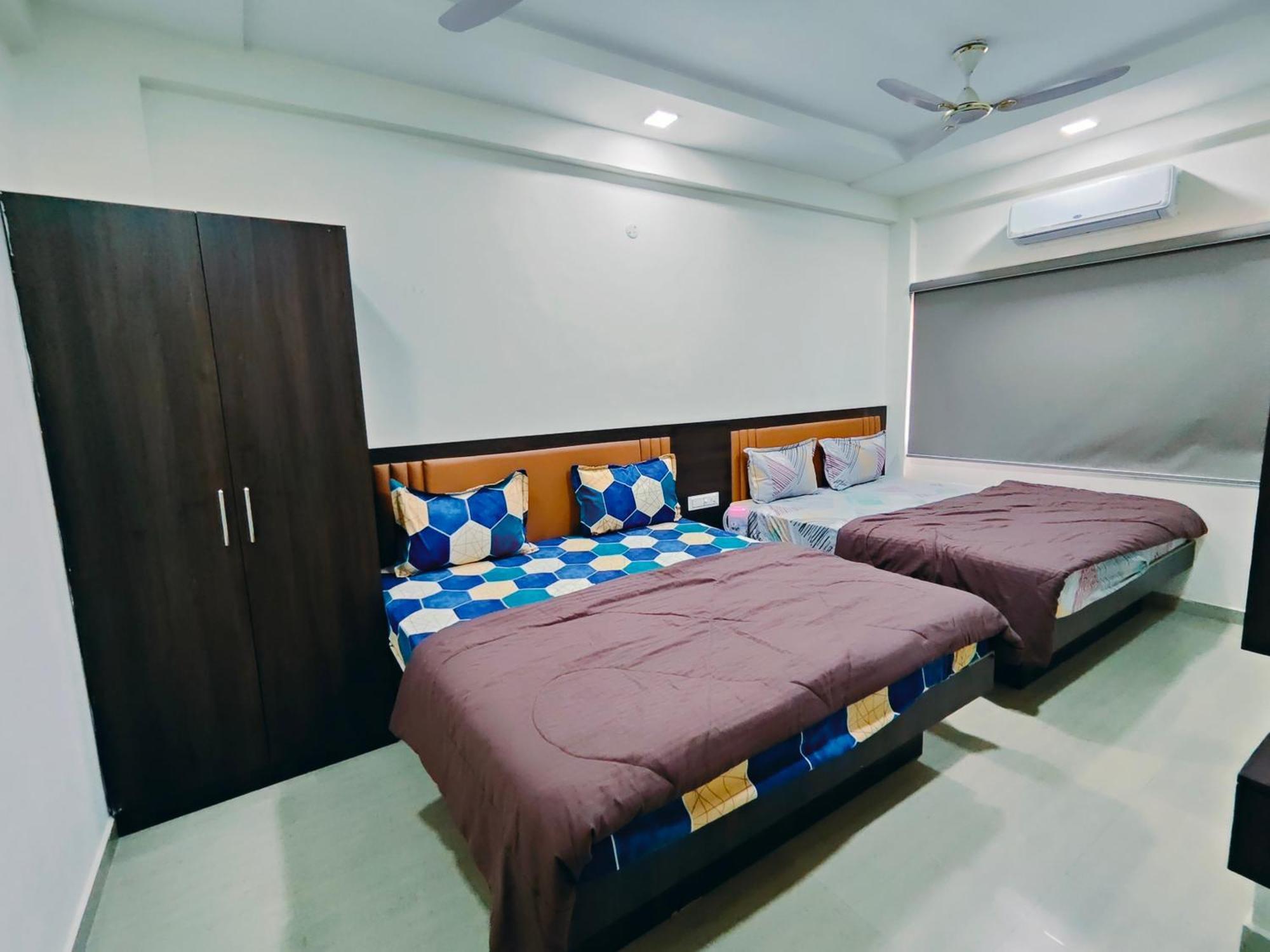 Hotel Heritage Palace Bhuj Bagian luar foto