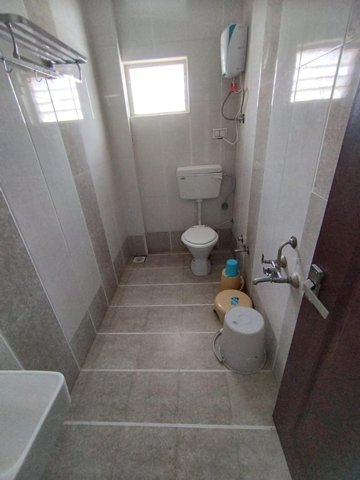 Hotel Heritage Palace Bhuj Bagian luar foto